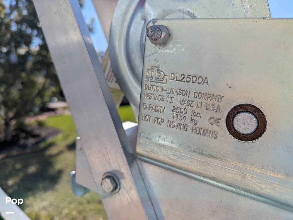 Slide: The Image of Ranger Tug R-23 2020 - 15280167