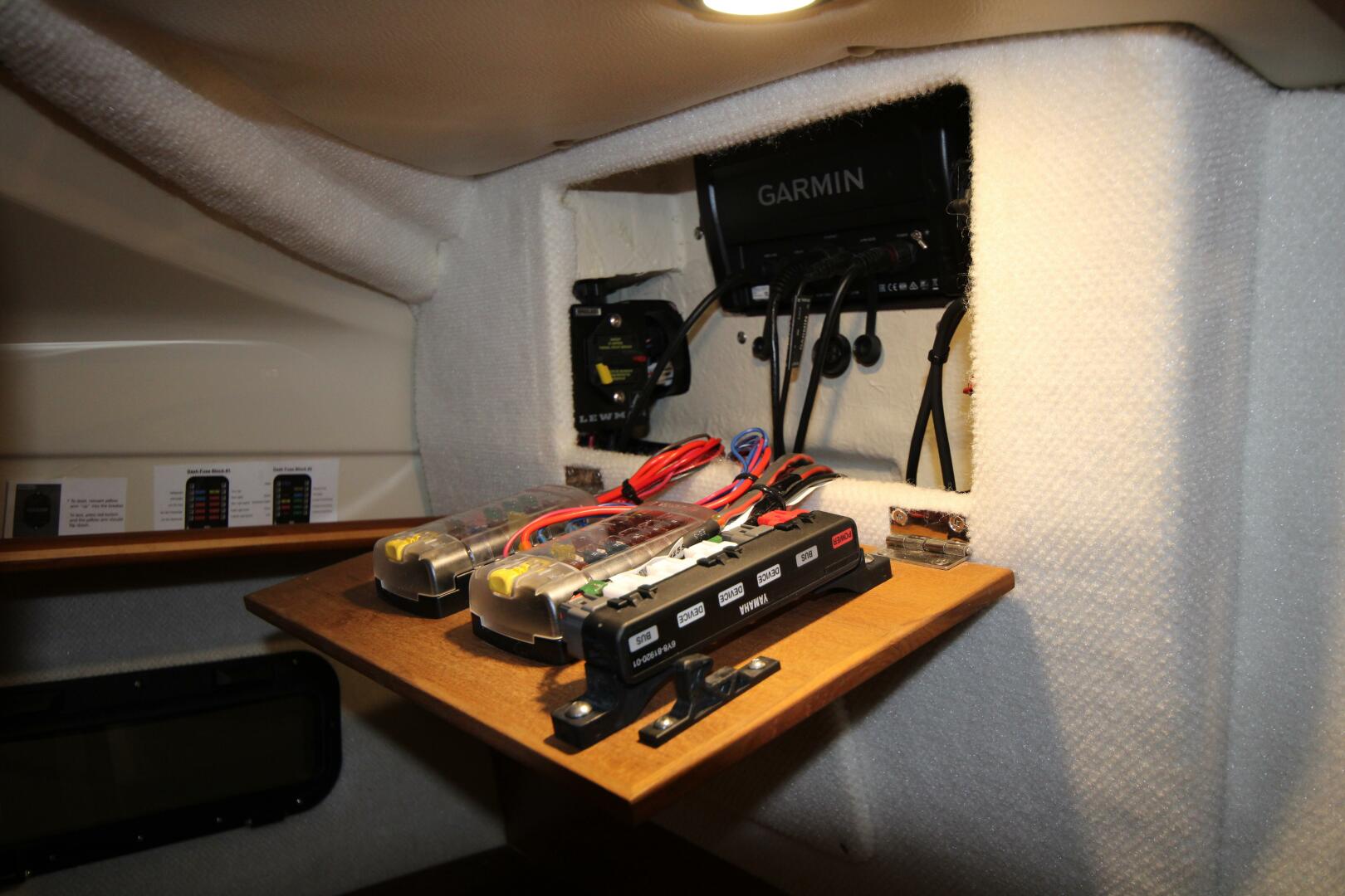 Slide: The Image of Ranger Tug R-23 2021 - 5434916