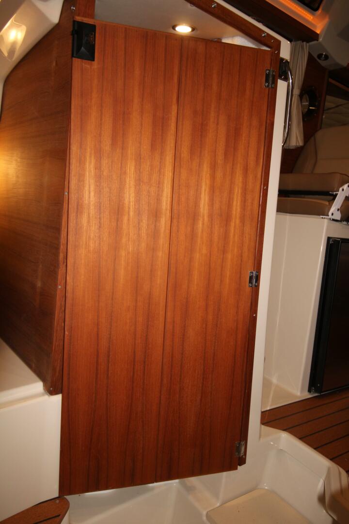 Slide: The Image of Ranger Tug R-23 2021 - 5434917