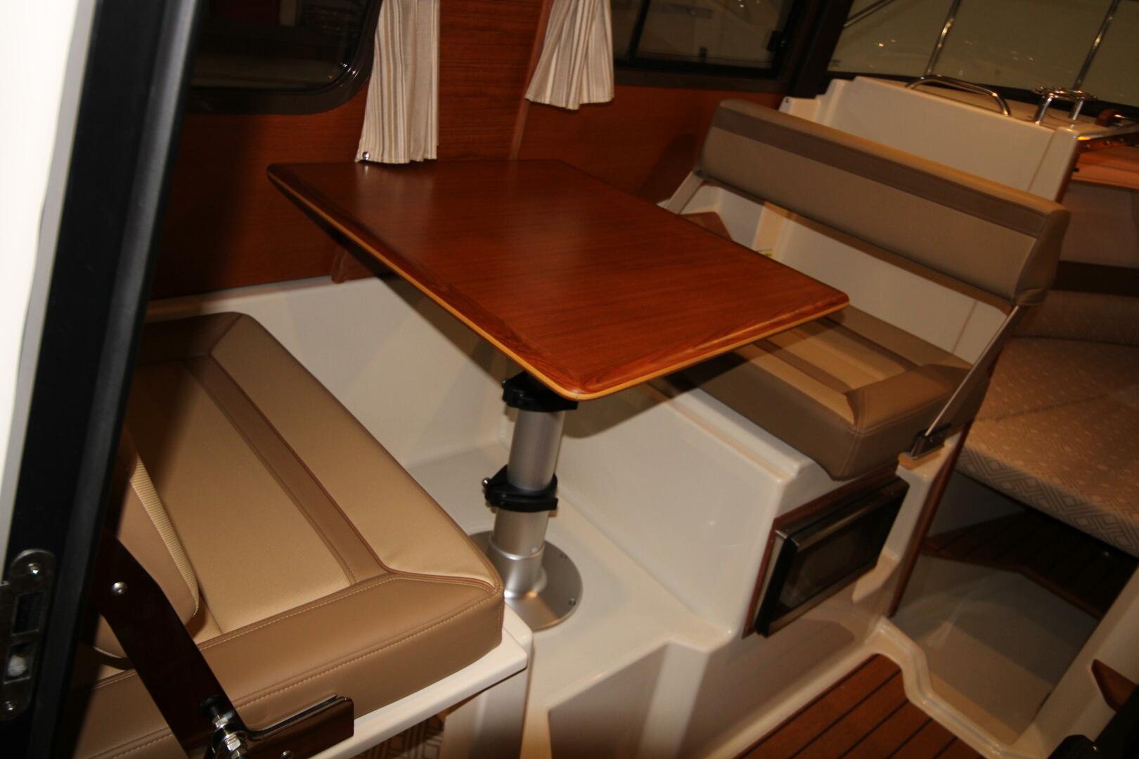 Slide: The Image of Ranger Tug R-23 2021 - 5434929