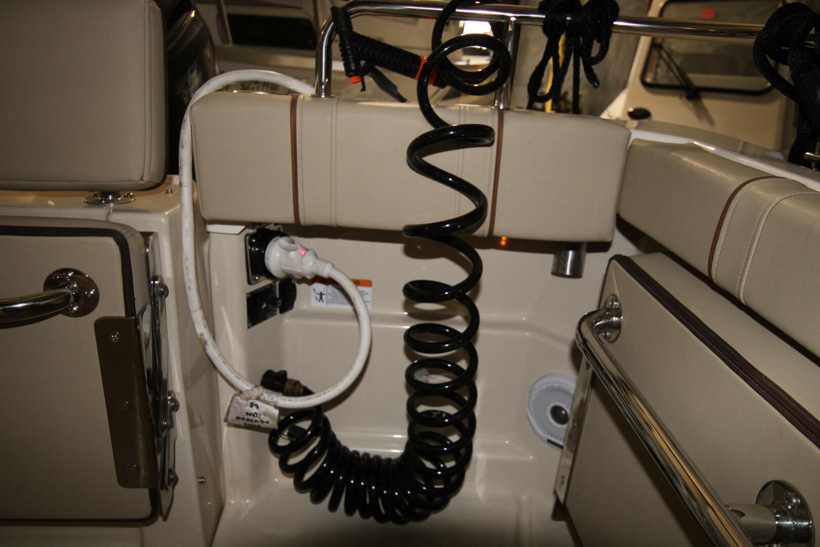 Slide: The Image of Ranger Tug R-23 2021 - 5434944