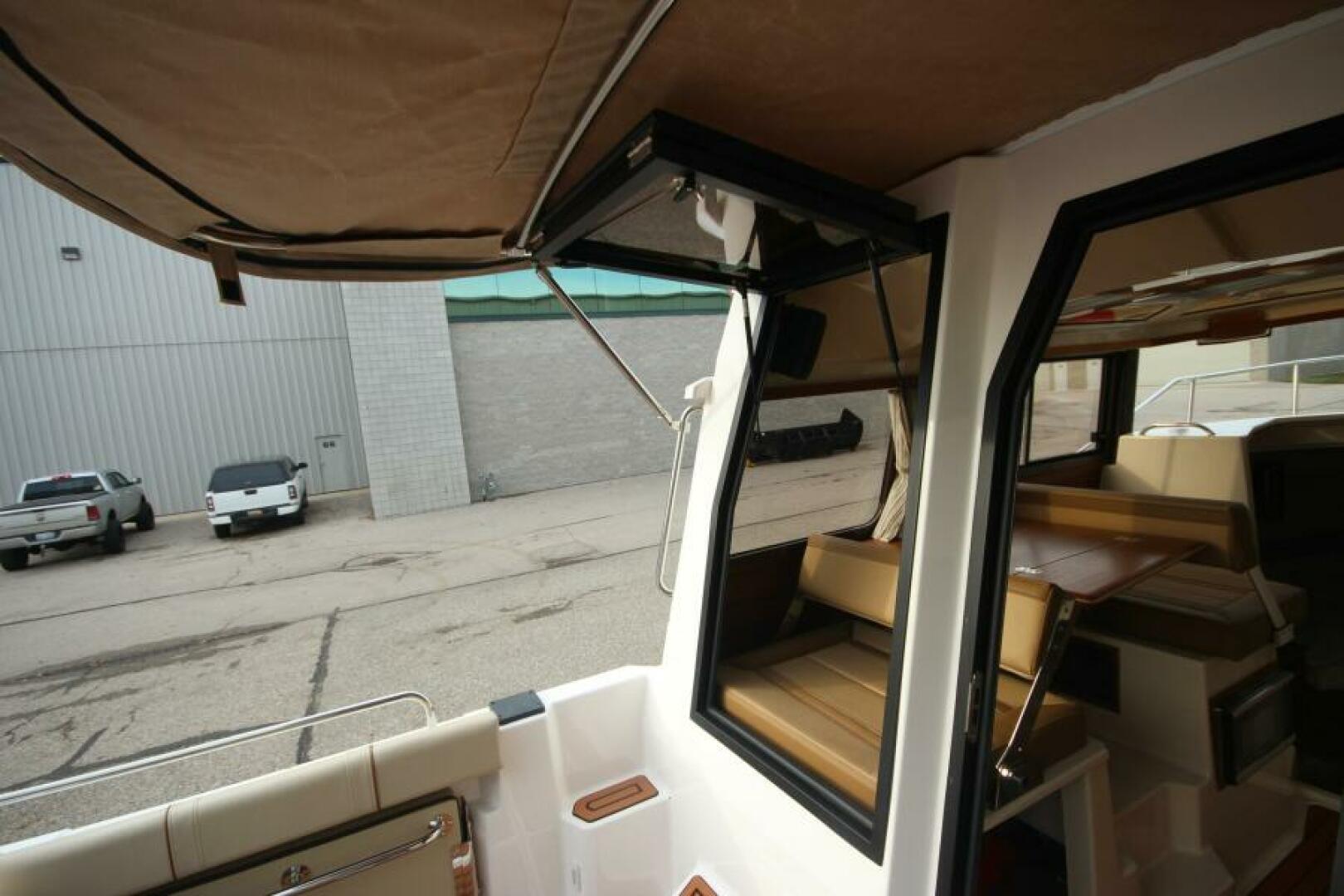 Slide: The Image of Ranger Tug R-25 Luxury Edition 2025 - 5177027