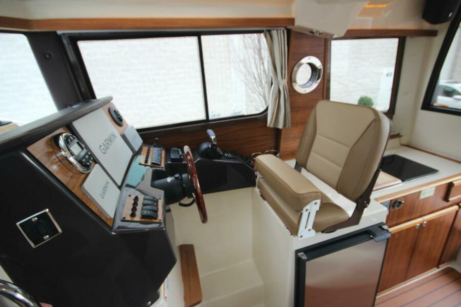 Slide: The Image of Ranger Tug R-25 Luxury Edition 2025 - 5177044