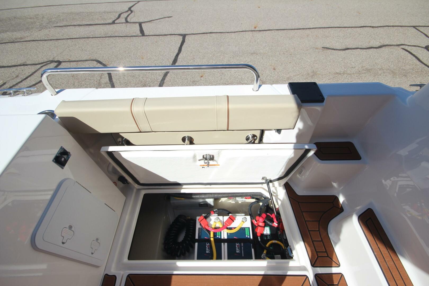 Slide: The Image of Ranger Tug R-25 Luxury Edition 2025 - 5594800