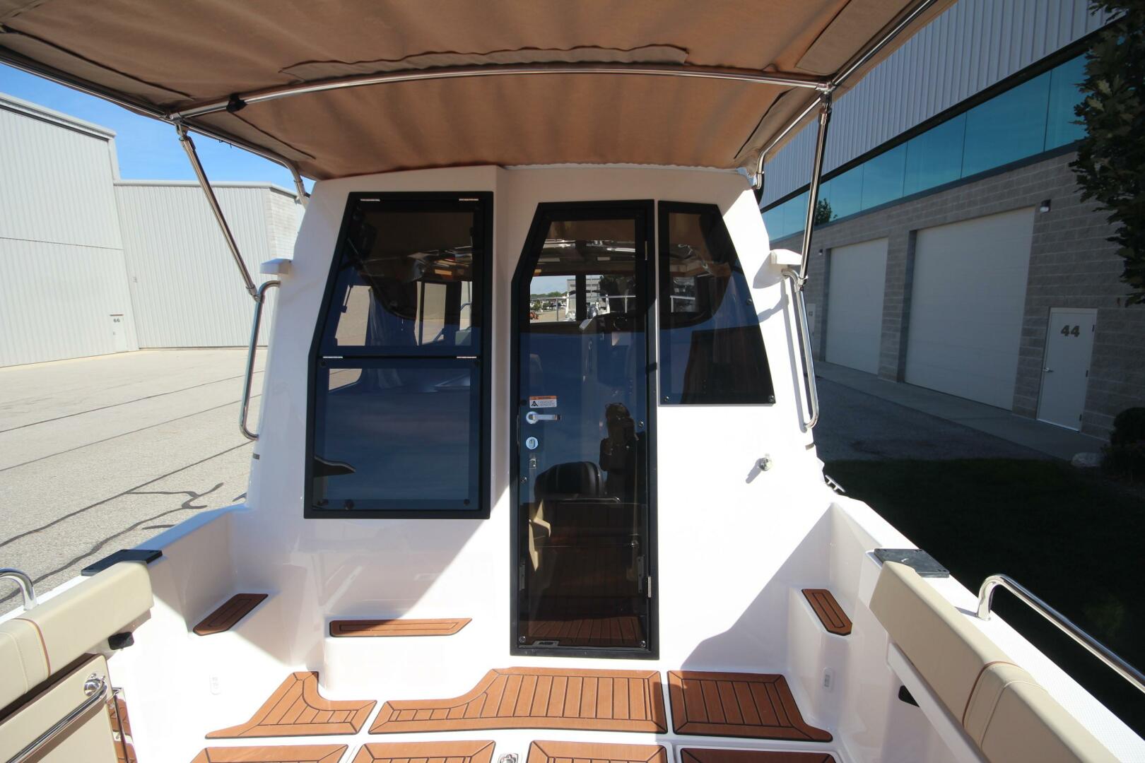 Slide: The Image of Ranger Tug R-25 Luxury Edition 2025 - 5594803