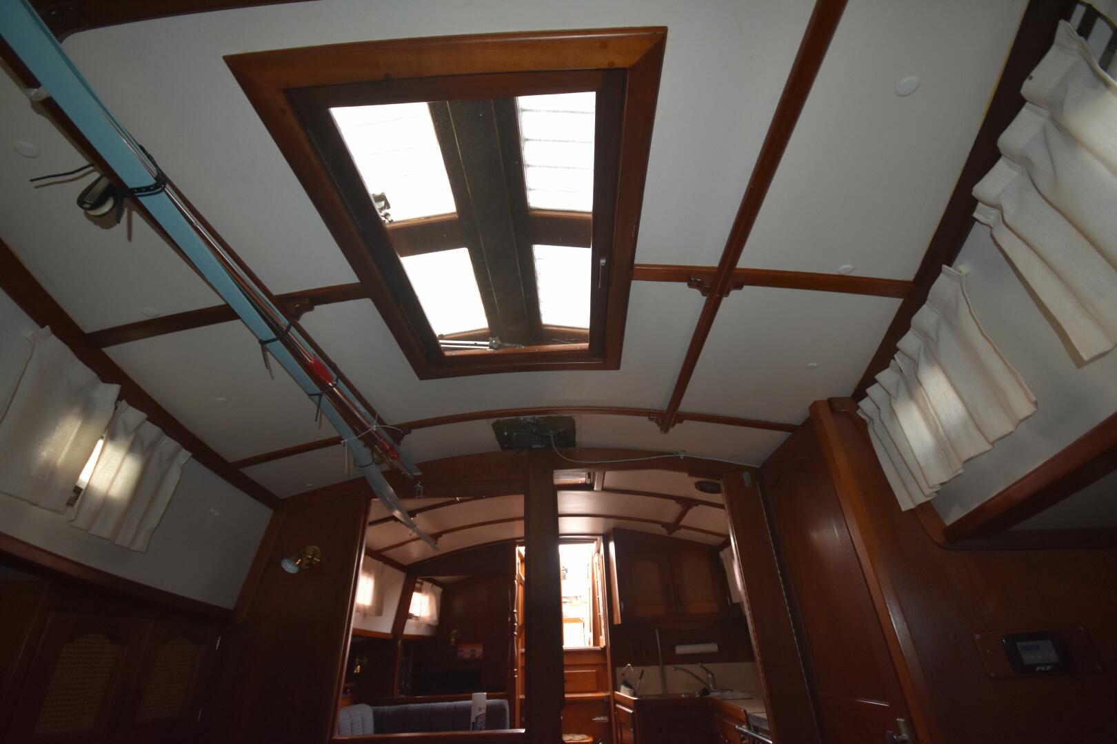 Slide: The Image of Ranger Tug R-27 LE 2019 - 5157077