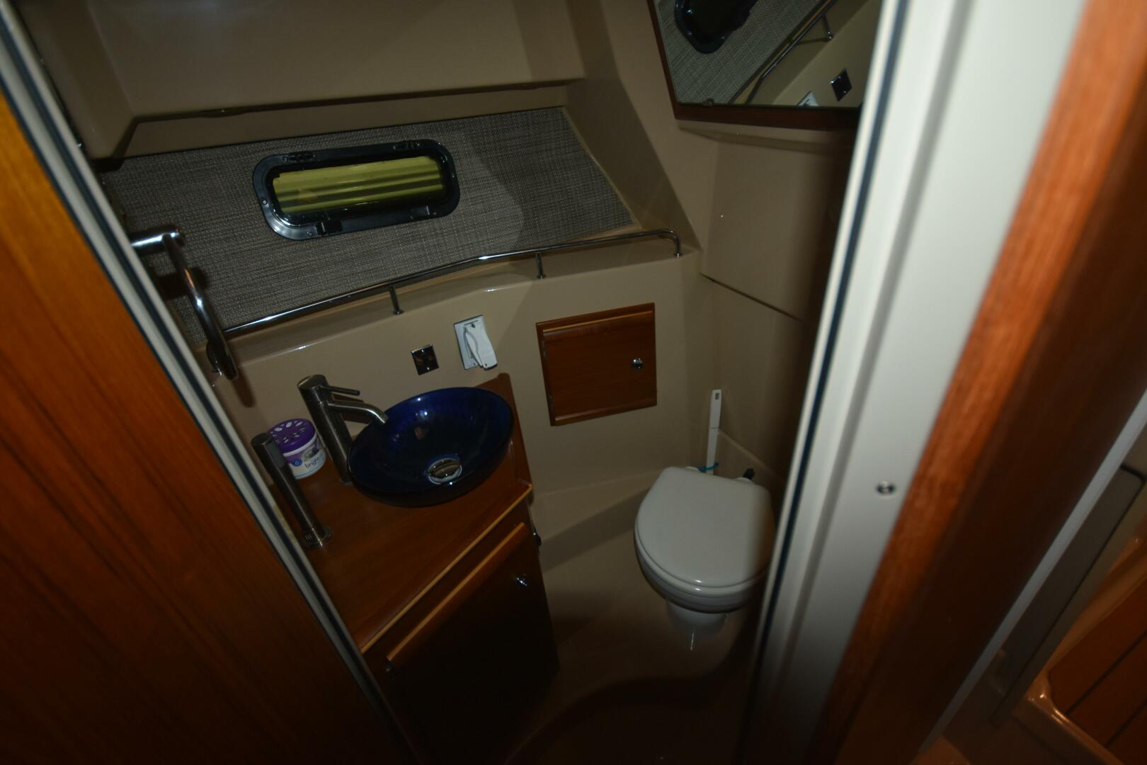 Slide: The Image of Ranger Tug R-27 LE 2019 - 5157188