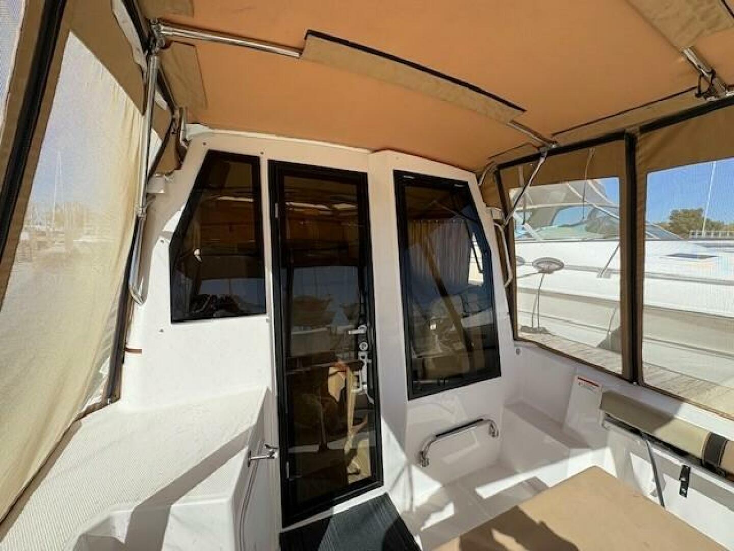 Slide: The Image of Ranger Tug R-27 LE 2019 - 5157227