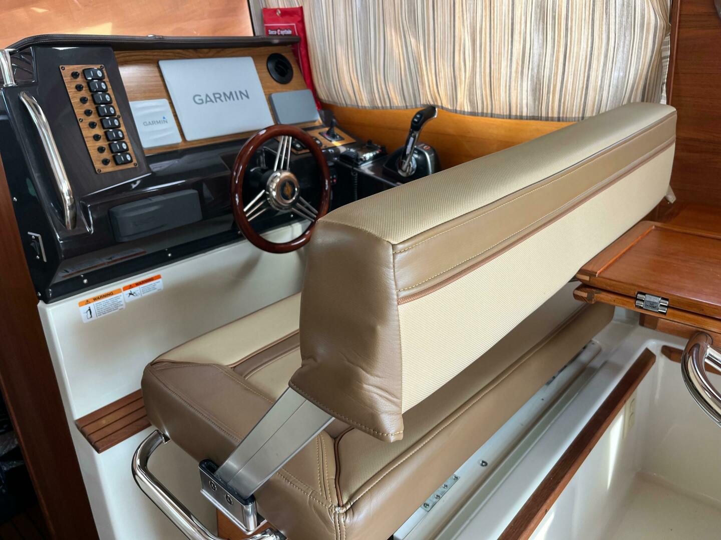 Slide: The Image of Ranger Tug R-27 Luxury Edition 2020 - 4658066