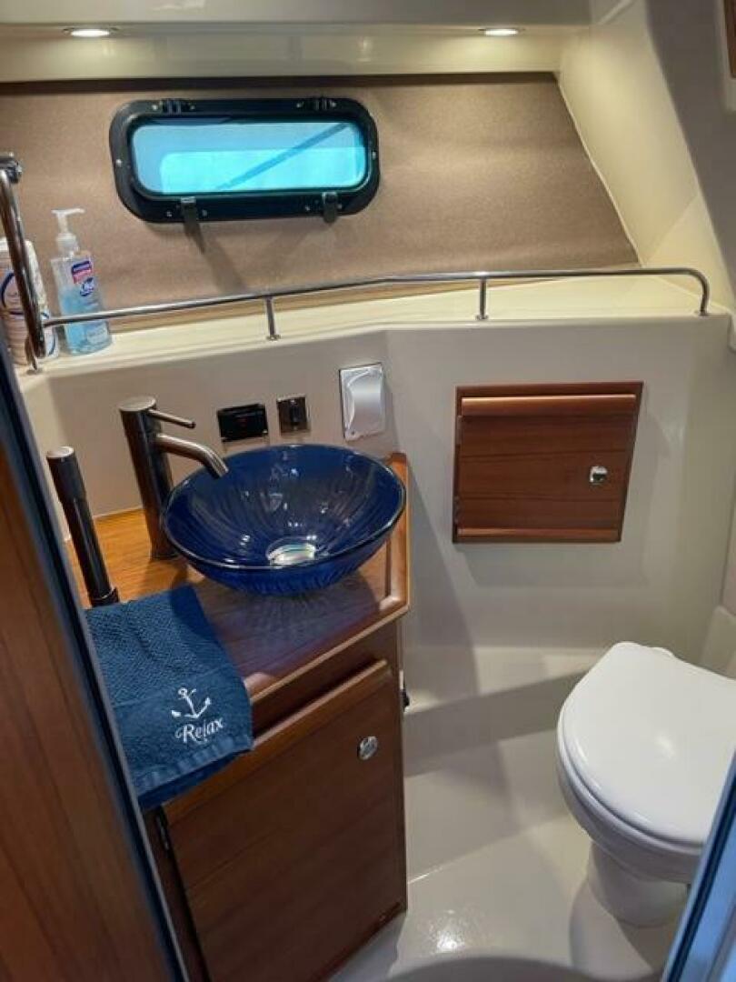 Slide: The Image of Ranger Tug R-27 Luxury Edition 2020 - 4658047
