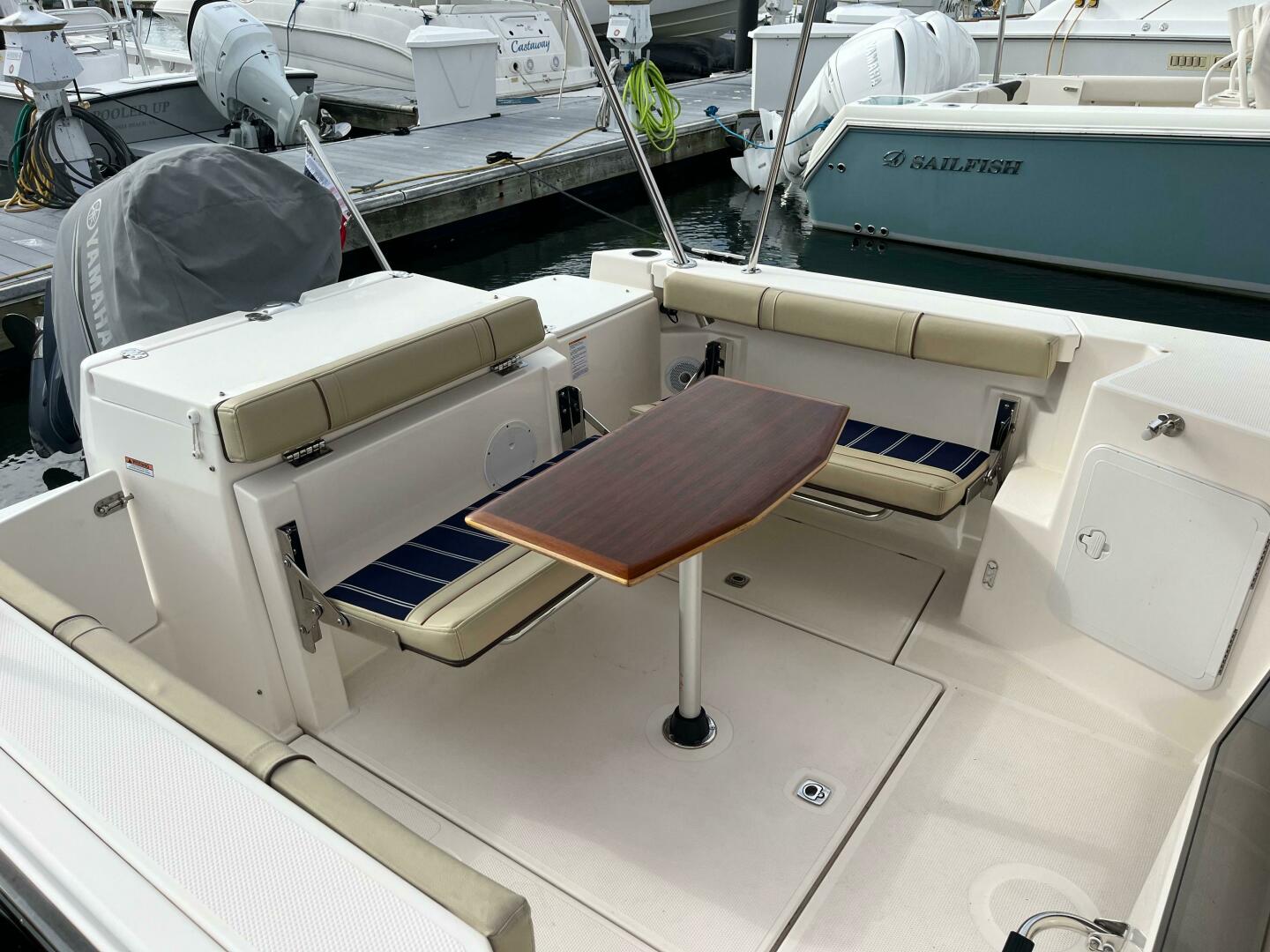 Slide: The Image of Ranger Tug R-27 Luxury Edition 2020 - 4658054