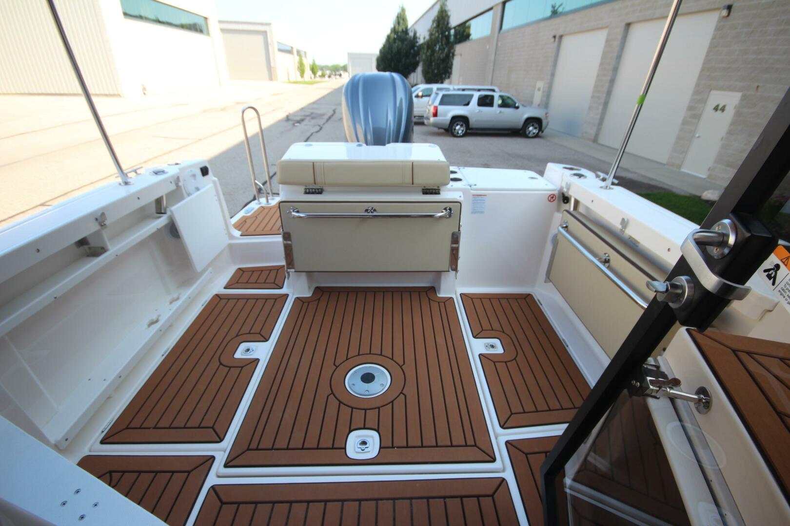 Slide: The Image of Ranger Tug R-27 Luxury Edition 2025 - 5157480