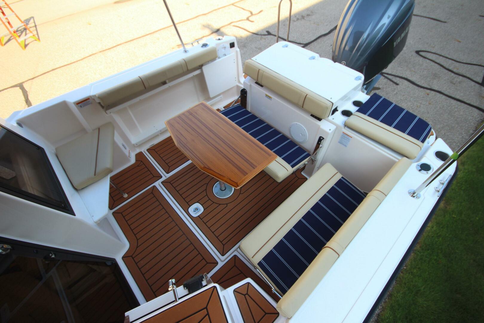 Slide: The Image of Ranger Tug R-27 Luxury Edition 2025 - 5157484