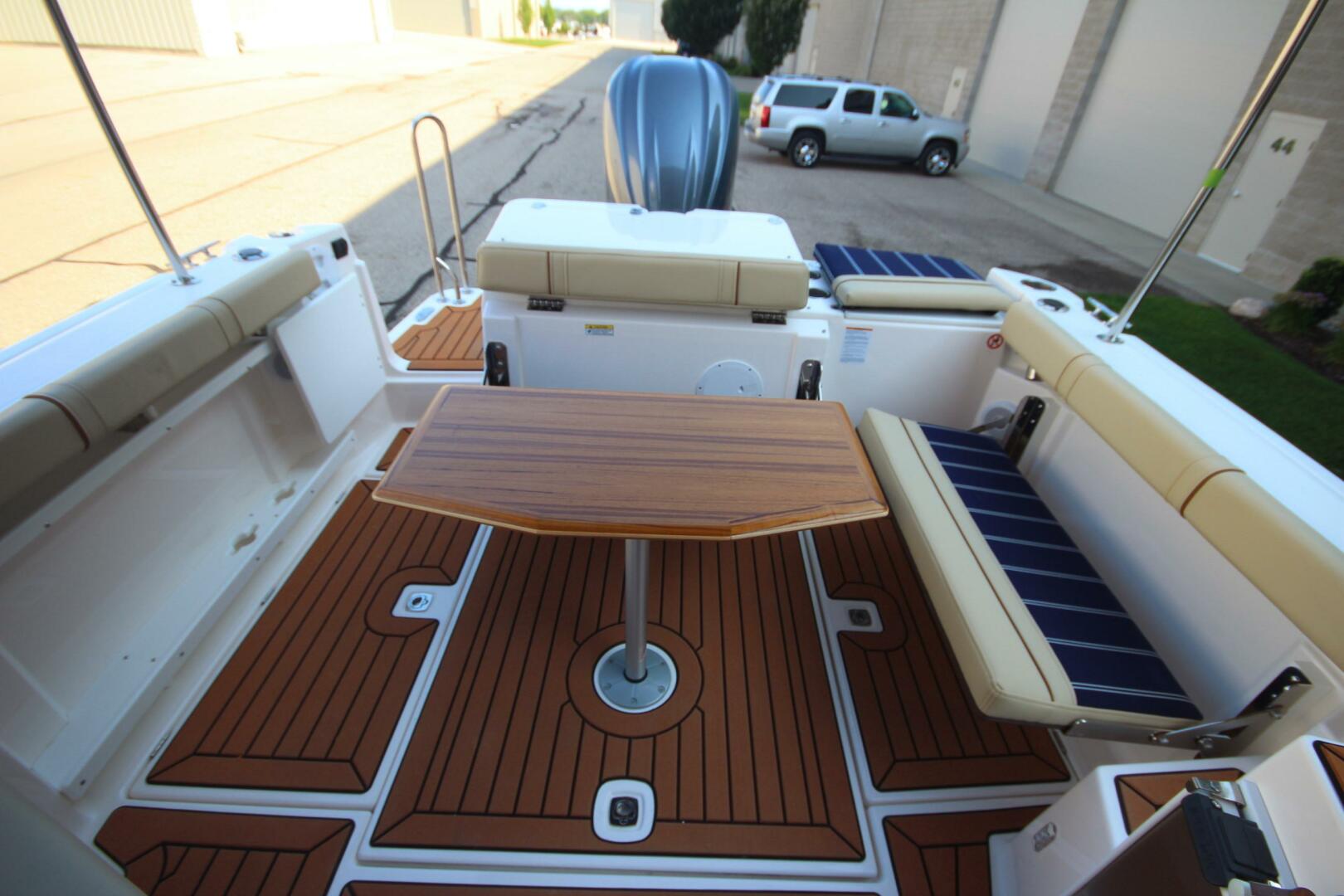 Slide: The Image of Ranger Tug R-27 Luxury Edition 2025 - 5157485