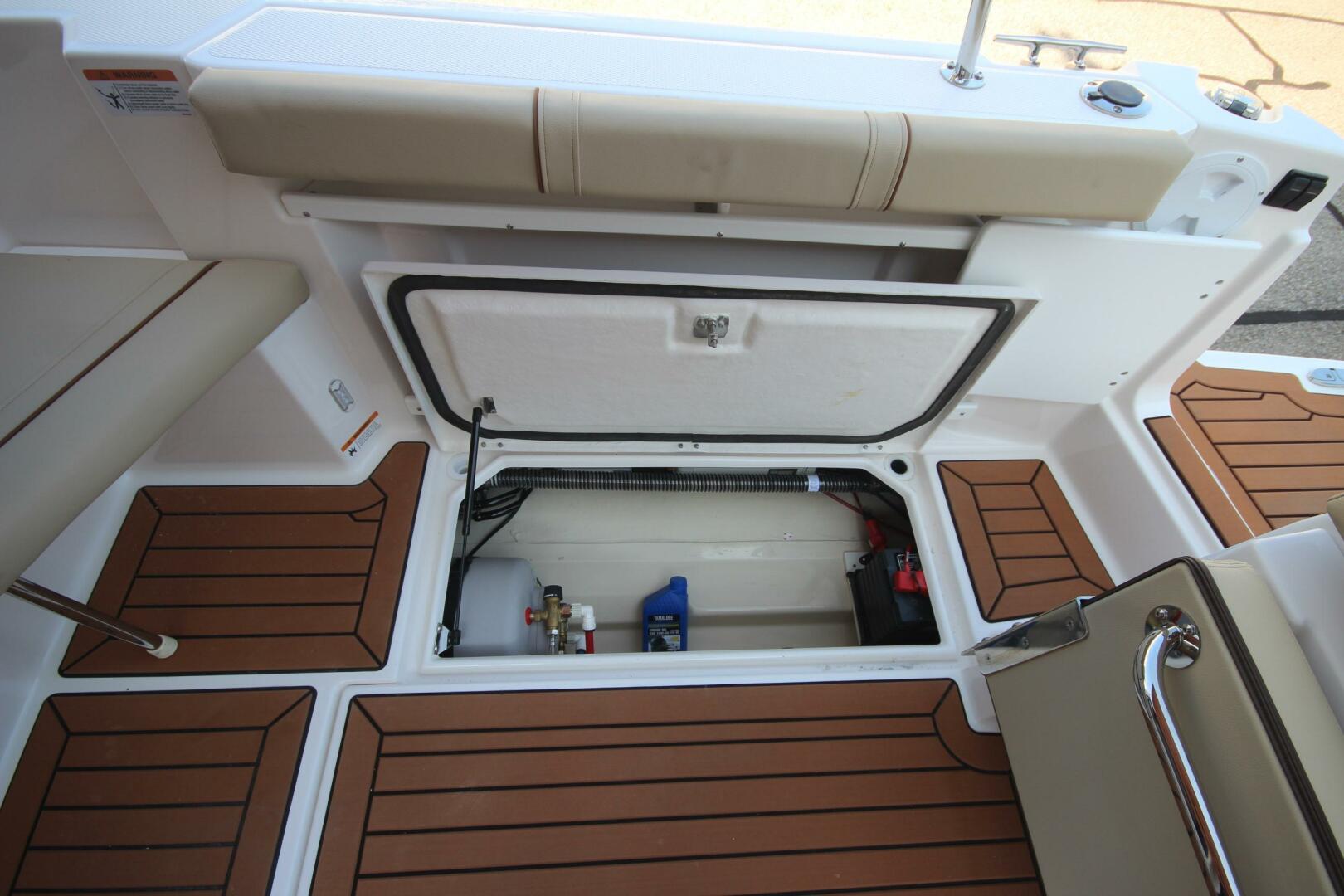 Slide: The Image of Ranger Tug R-27 Luxury Edition 2025 - 5157487