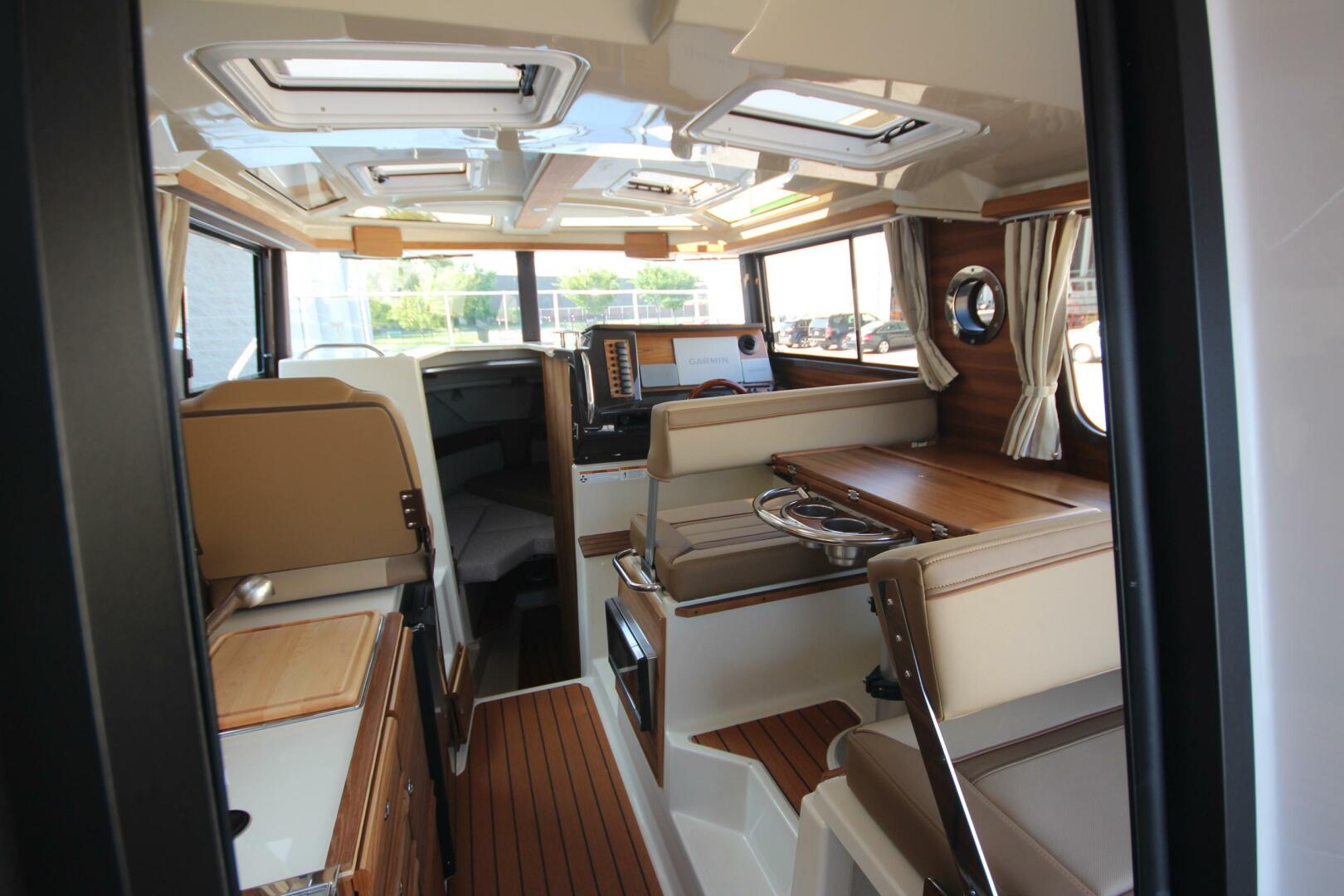 Slide: The Image of Ranger Tug R-27 Luxury Edition 2025 - 5157491