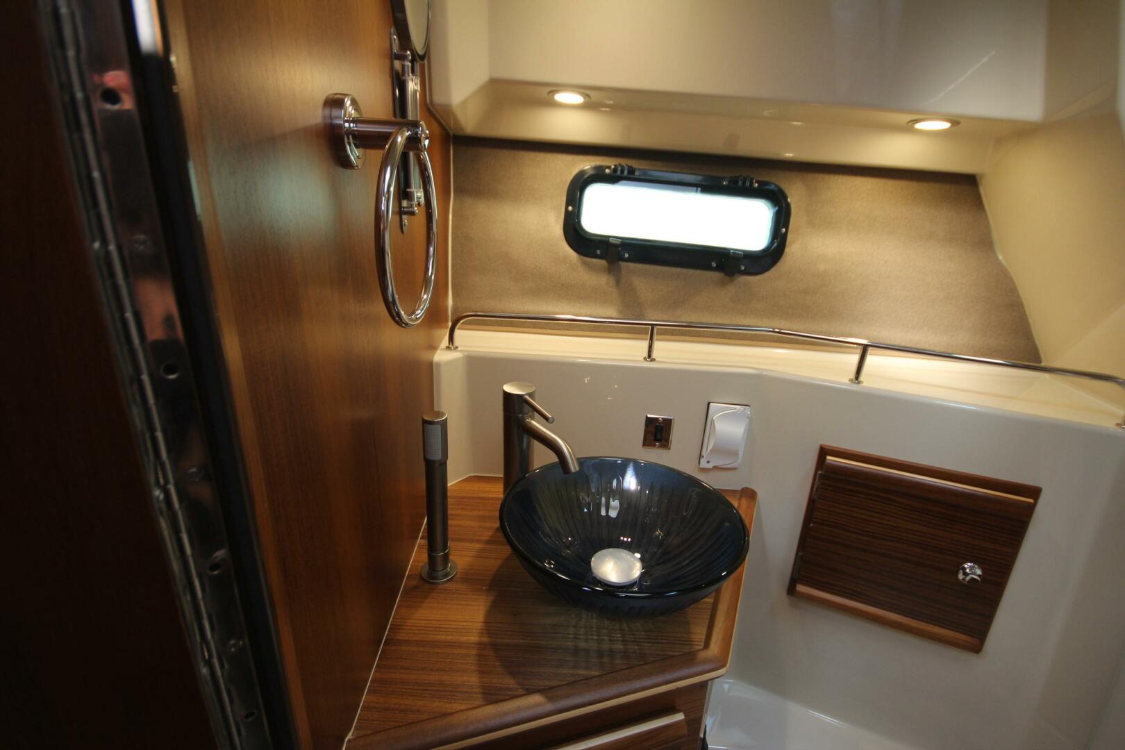 Slide: The Image of Ranger Tug R-27 Luxury Edition 2025 - 5157509