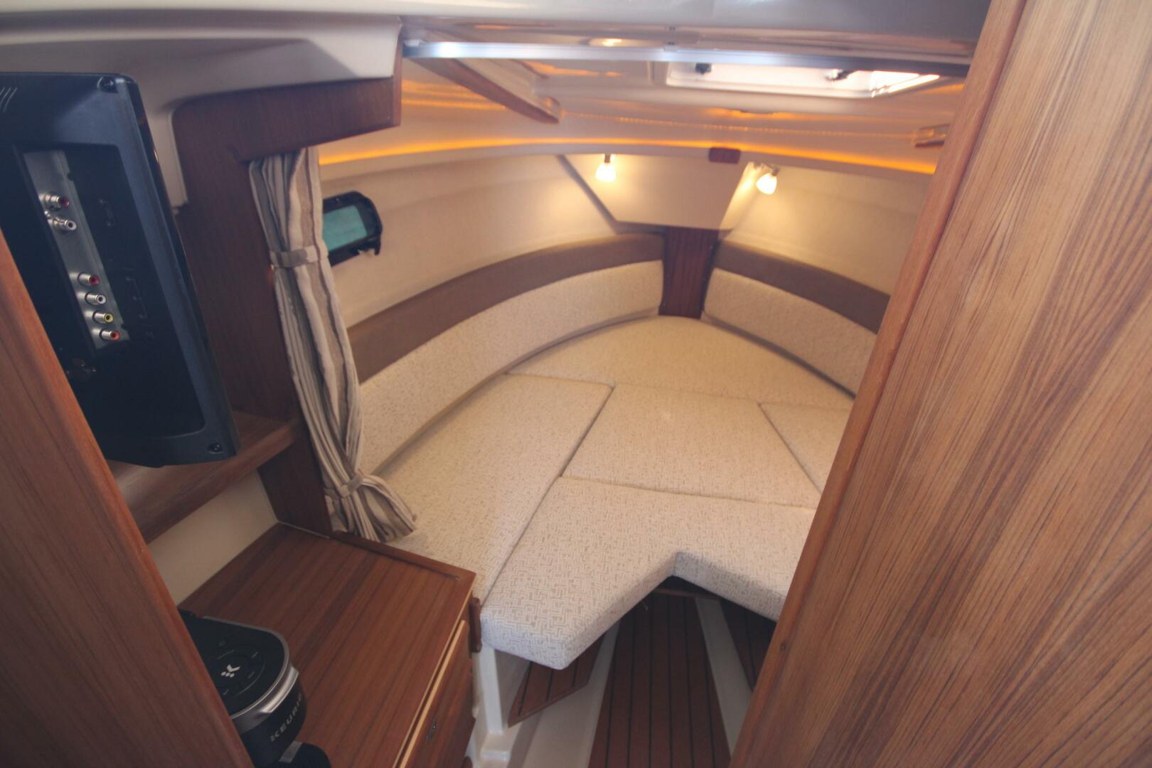 Slide: The Image of Ranger Tug R-27 Luxury Edition 2025 - 5157525