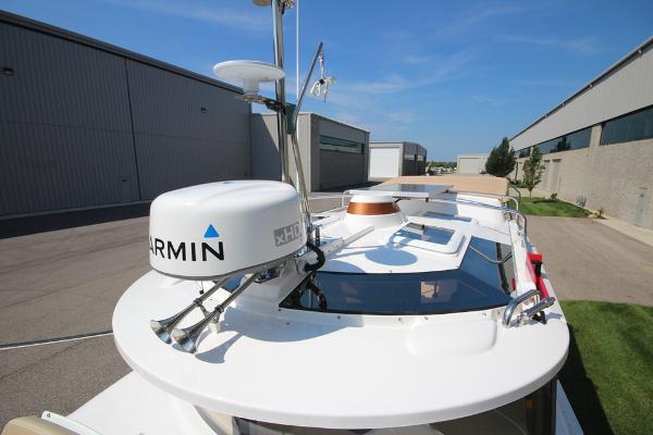 Slide: The Image of Ranger Tug R-27 Luxury Edition In Stock 2021 - 8