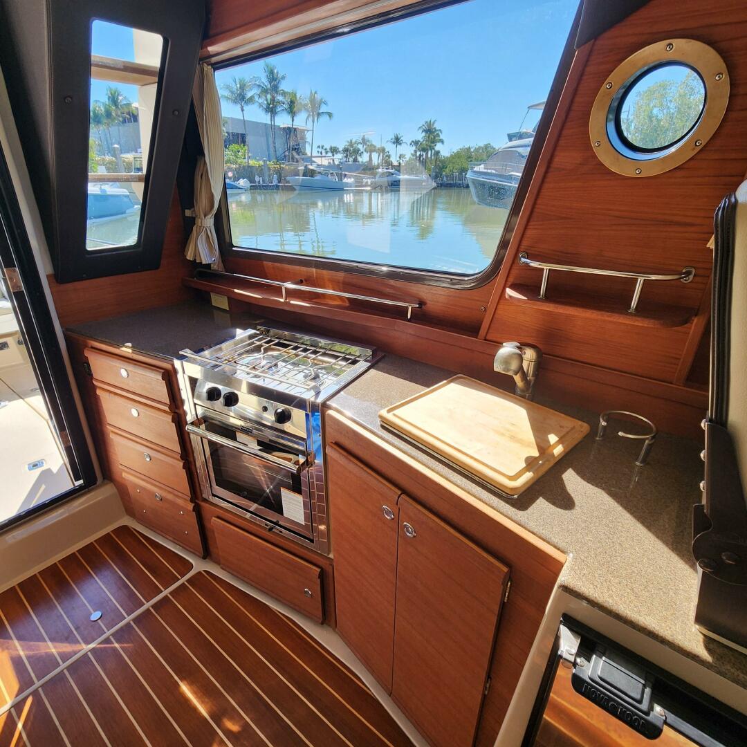 Slide: The Image of Ranger Tug R-29 CB 2019 - 5084331