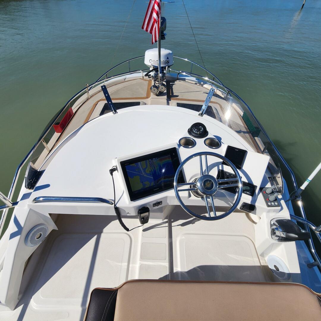 Slide: The Image of Ranger Tug R-29 CB 2019 - 5084340