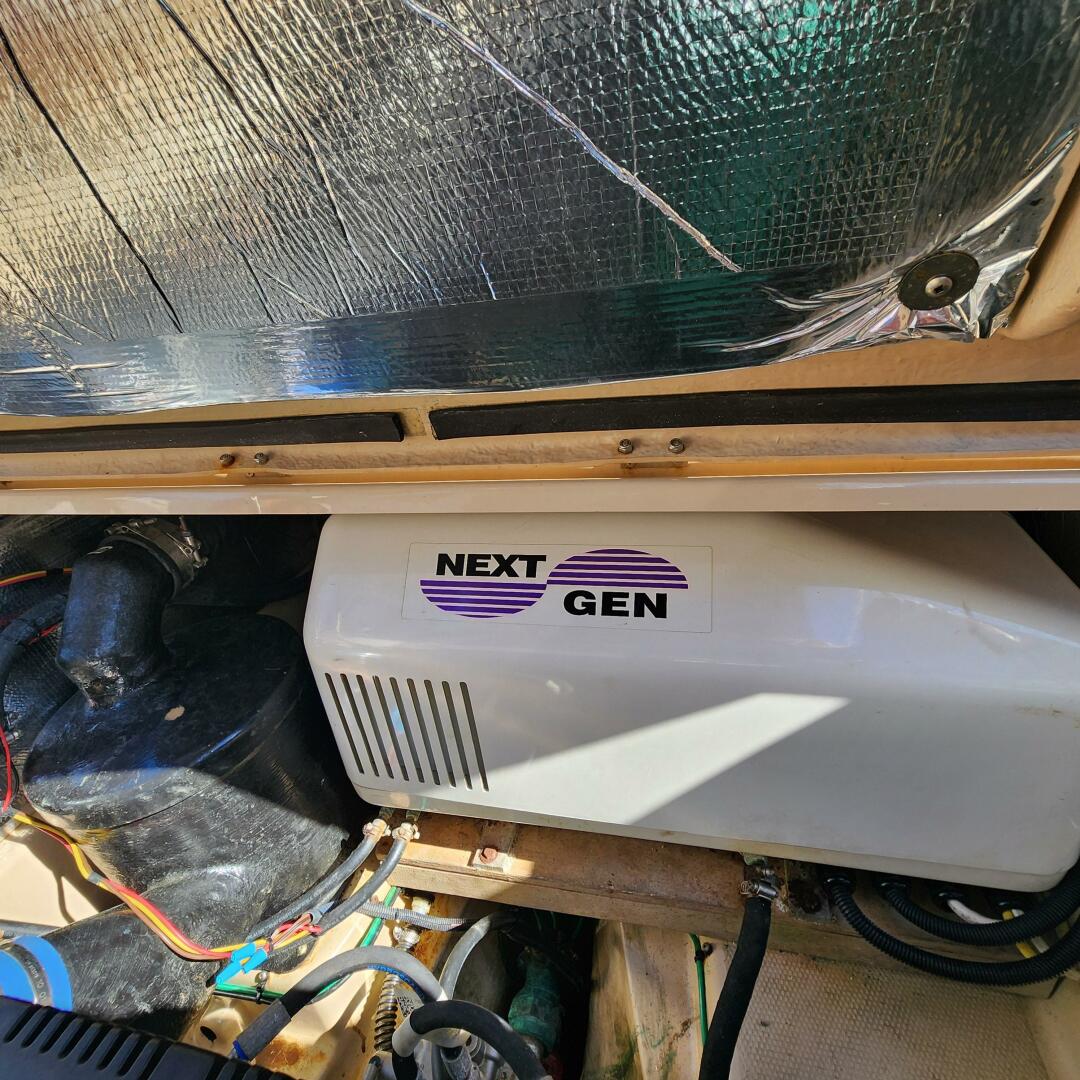 Slide: The Image of Ranger Tug R-29 CB 2019 - 5084356