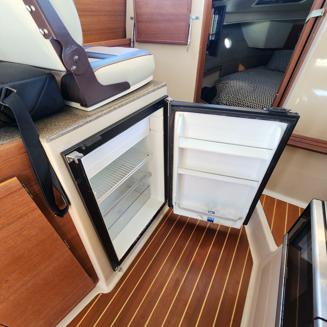 Slide: The Image of Ranger Tug R-29 CB 2019 - 5084406