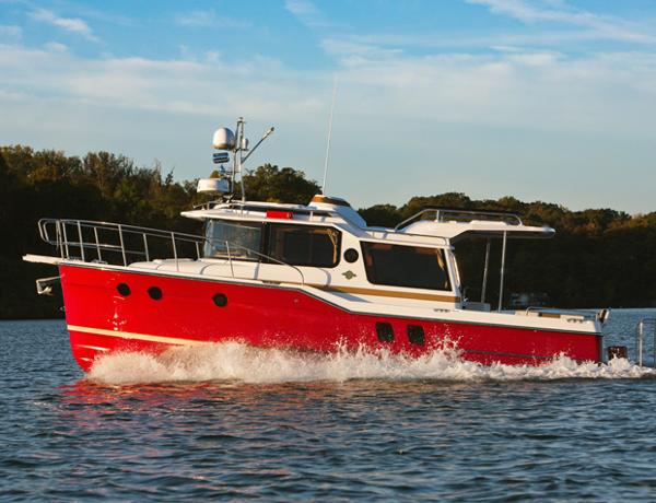 Slide: The Image of Ranger Tug R-29 Sedan Luxury Edition 2021 - 1