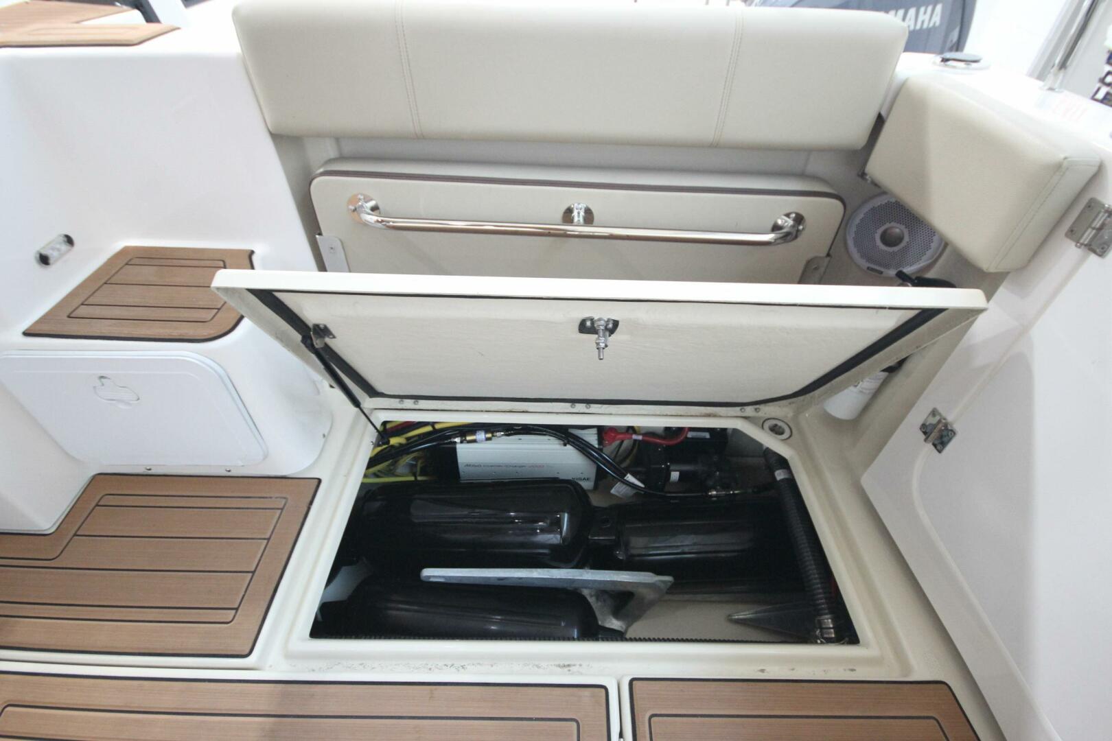Slide: The Image of Ranger Tug R-29 Sedan Luxury Edition 2022 - 5312560
