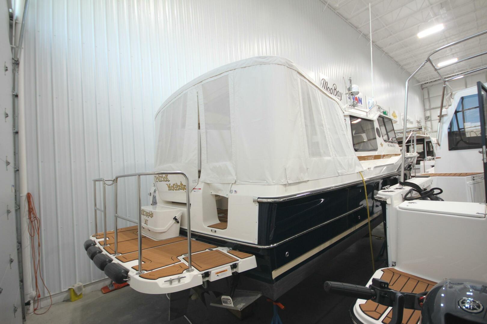 Slide: The Image of Ranger Tug R-29 Sedan Luxury Edition 2022 - 5312508