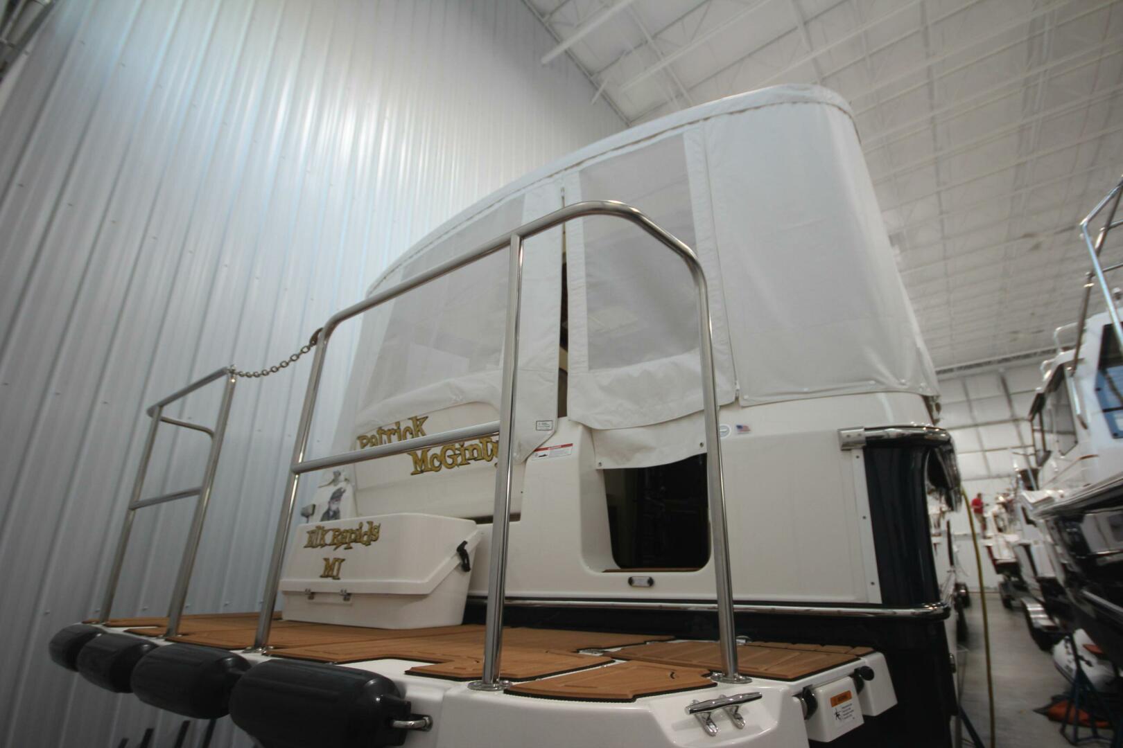 Slide: The Image of Ranger Tug R-29 Sedan Luxury Edition 2022 - 5312518