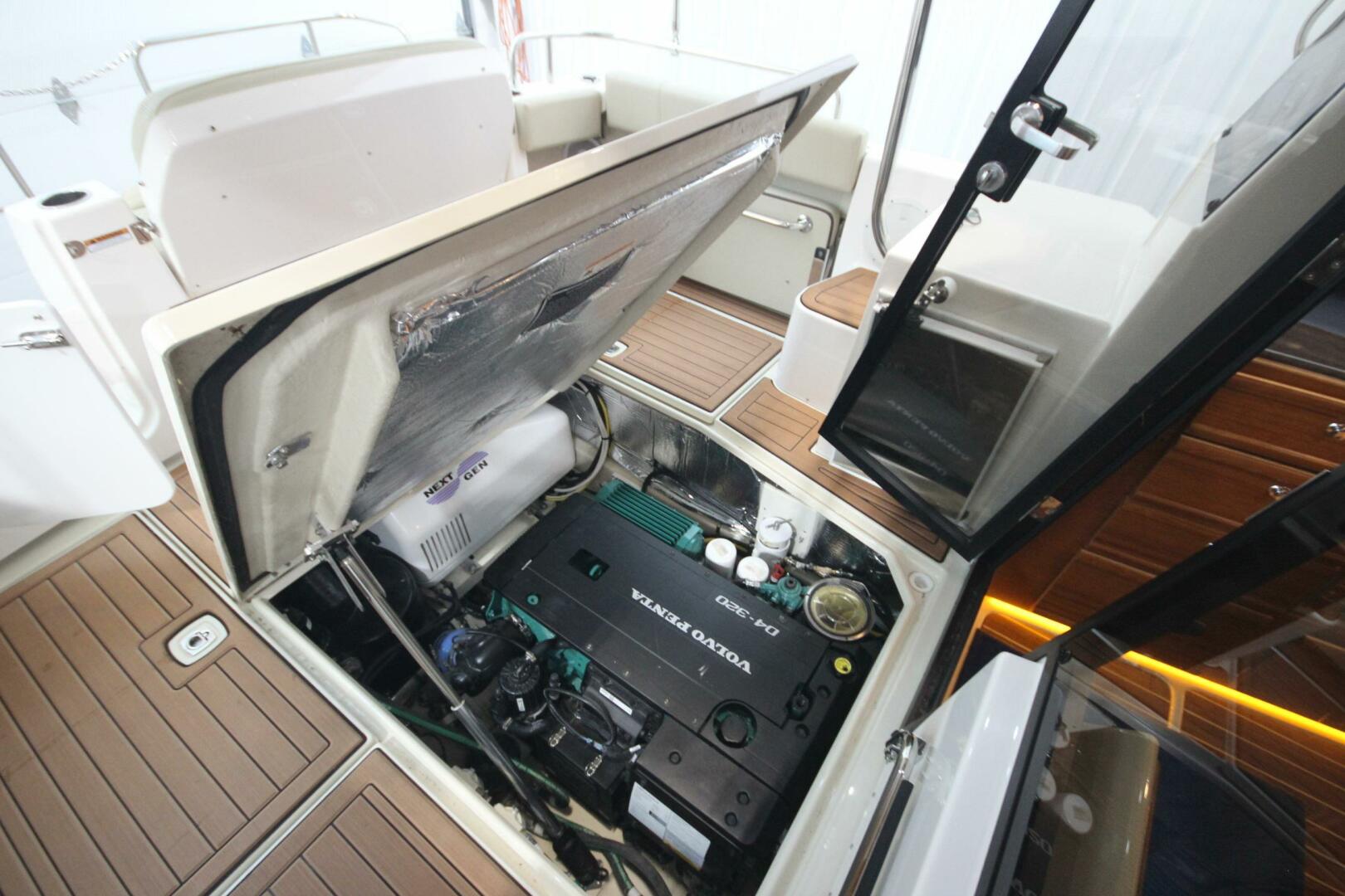 Slide: The Image of Ranger Tug R-29 Sedan Luxury Edition 2022 - 5312570