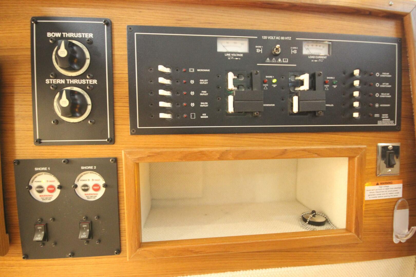 Slide: The Image of Ranger Tug R-29 Sedan Luxury Edition 2022 - 5312577