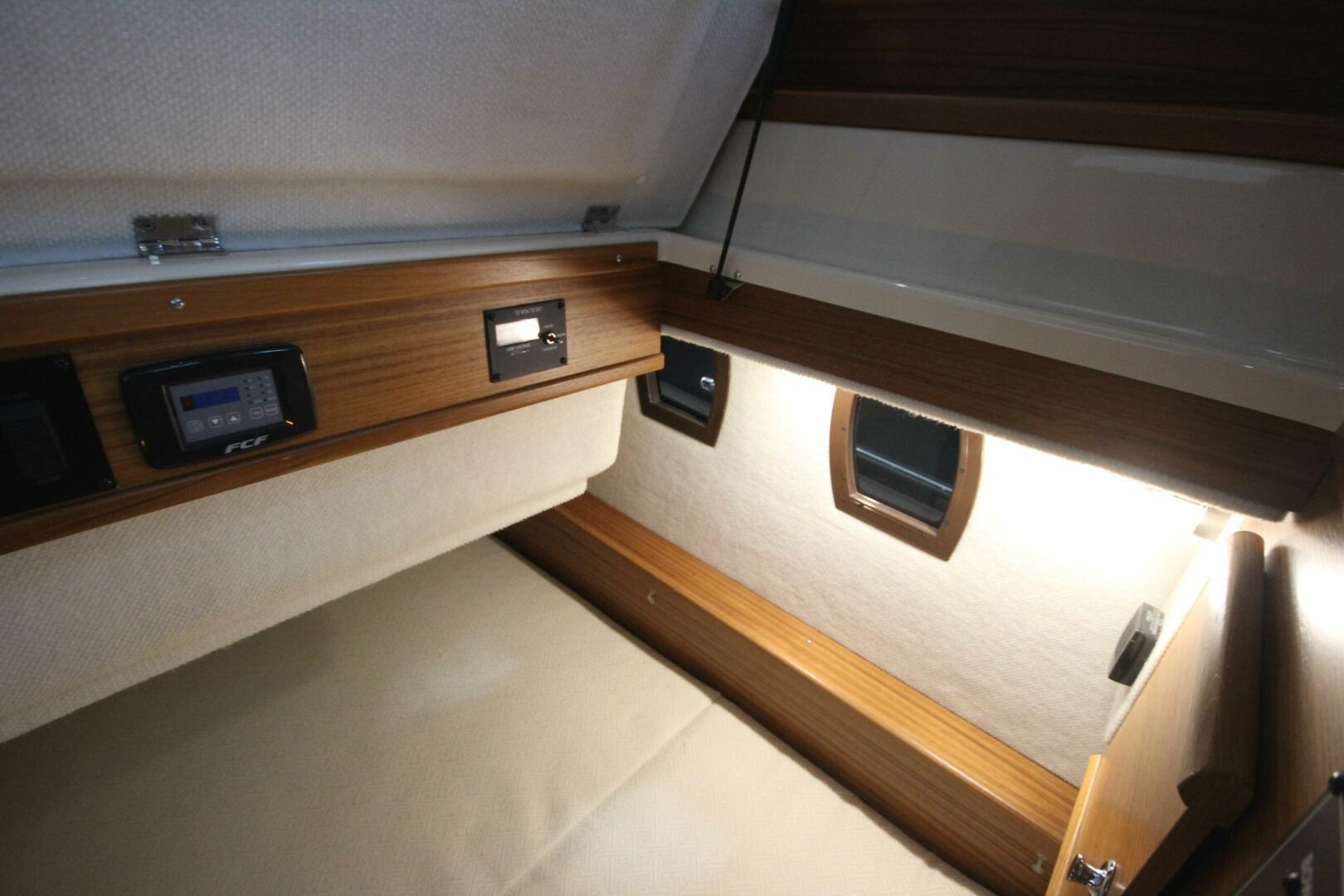 Slide: The Image of Ranger Tug R-29 Sedan Luxury Edition 2022 - 5312579