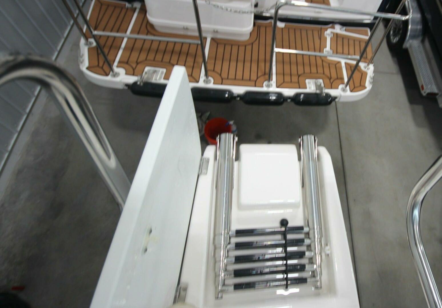 Slide: The Image of Ranger Tug R-29 Sedan Luxury Edition 2022 - 5312615