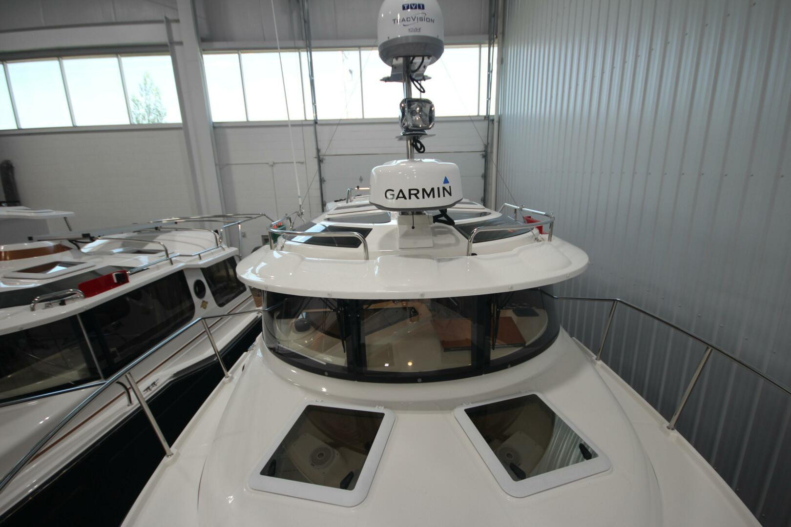 Slide: The Image of Ranger Tug R-29 Sedan Luxury Edition 2022 - 5312617