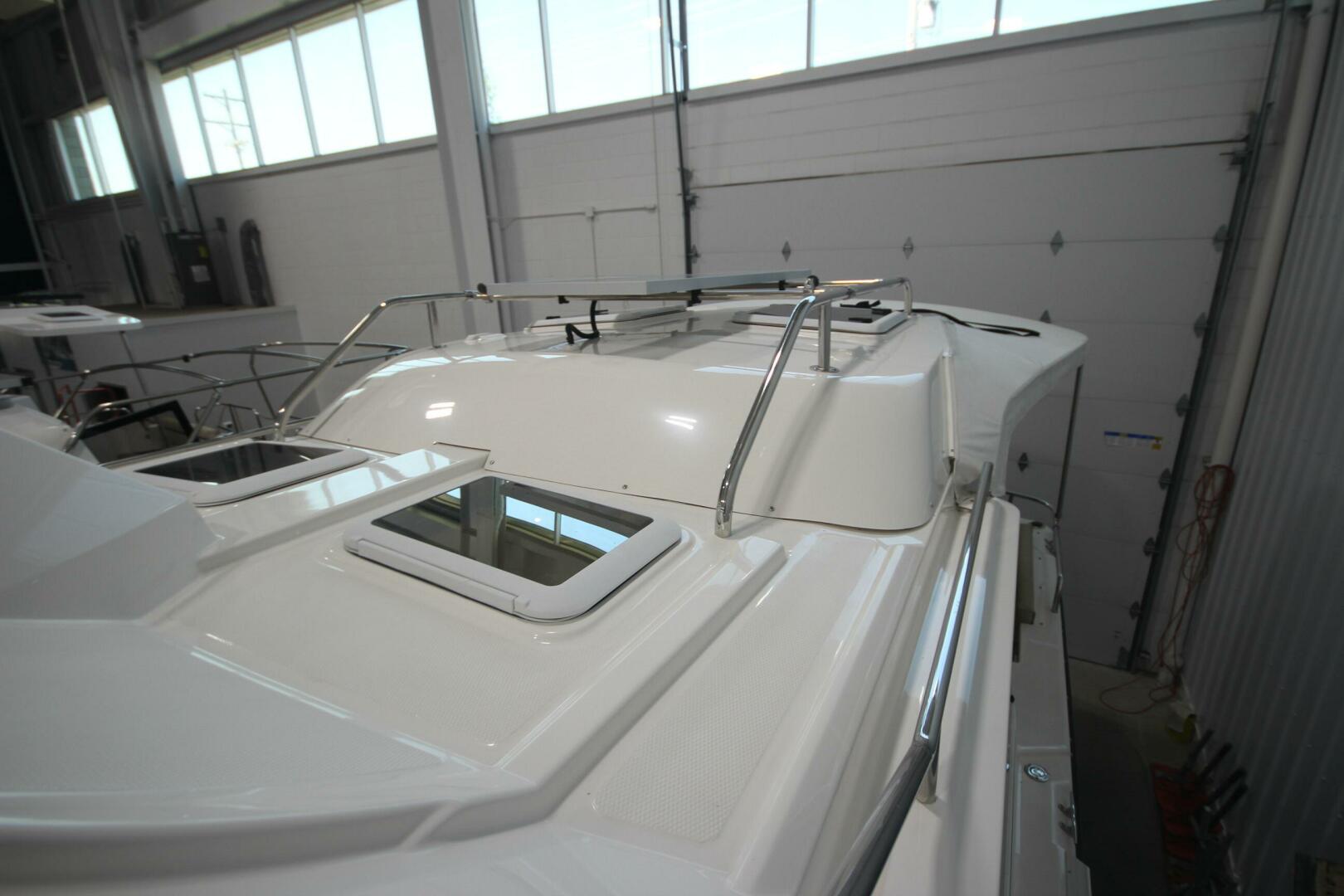 Slide: The Image of Ranger Tug R-29 Sedan Luxury Edition 2022 - 5312619