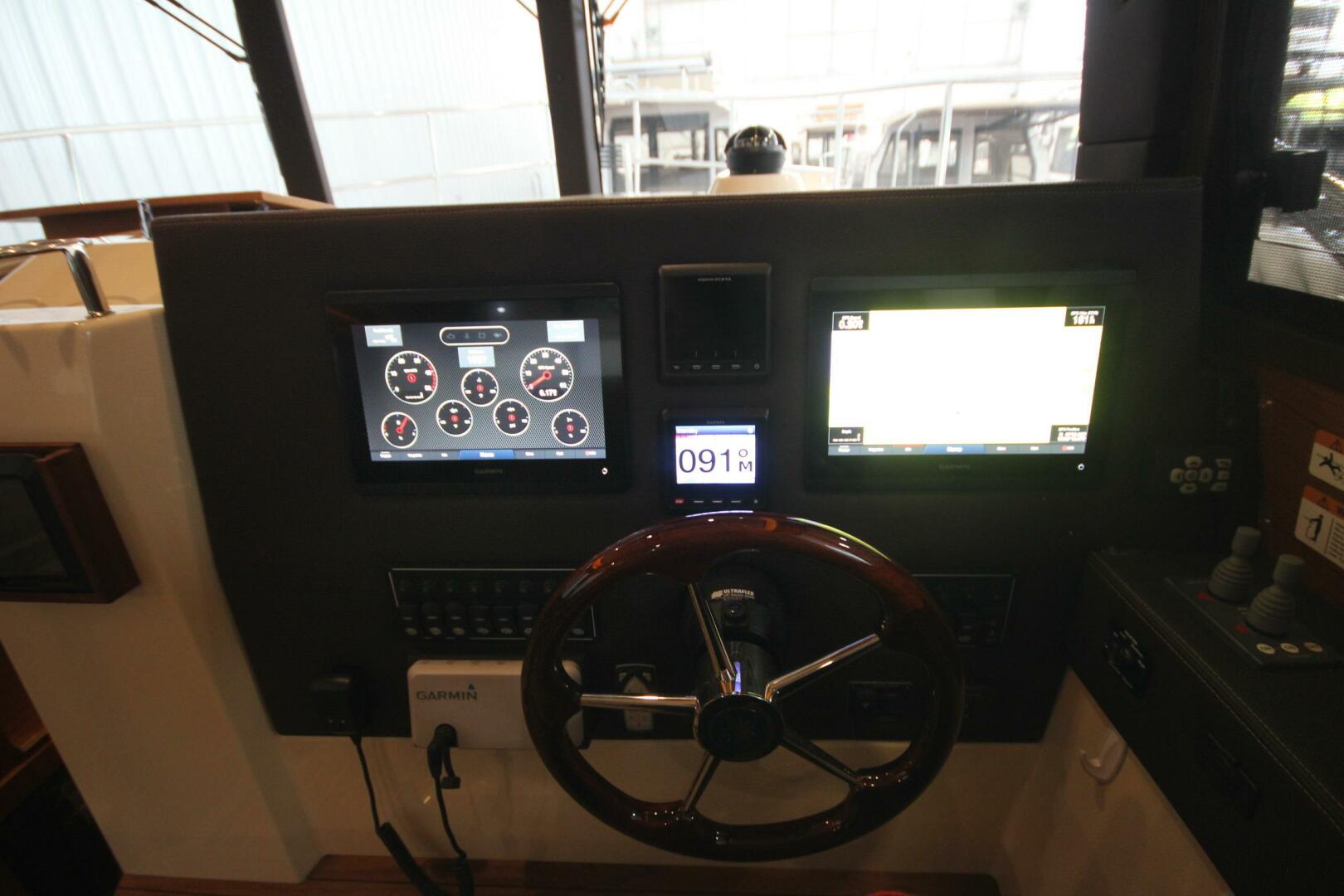 Slide: The Image of Ranger Tug R-29 Sedan Luxury Edition 2022 - 5312599