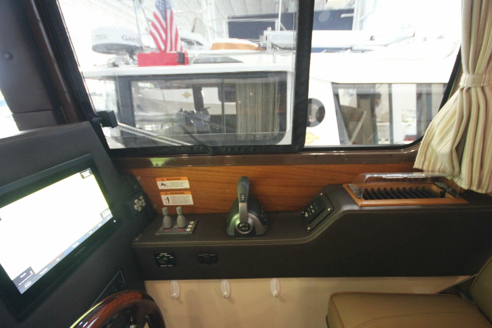 Slide: The Image of Ranger Tug R-29 Sedan Luxury Edition 2022 - 5312600