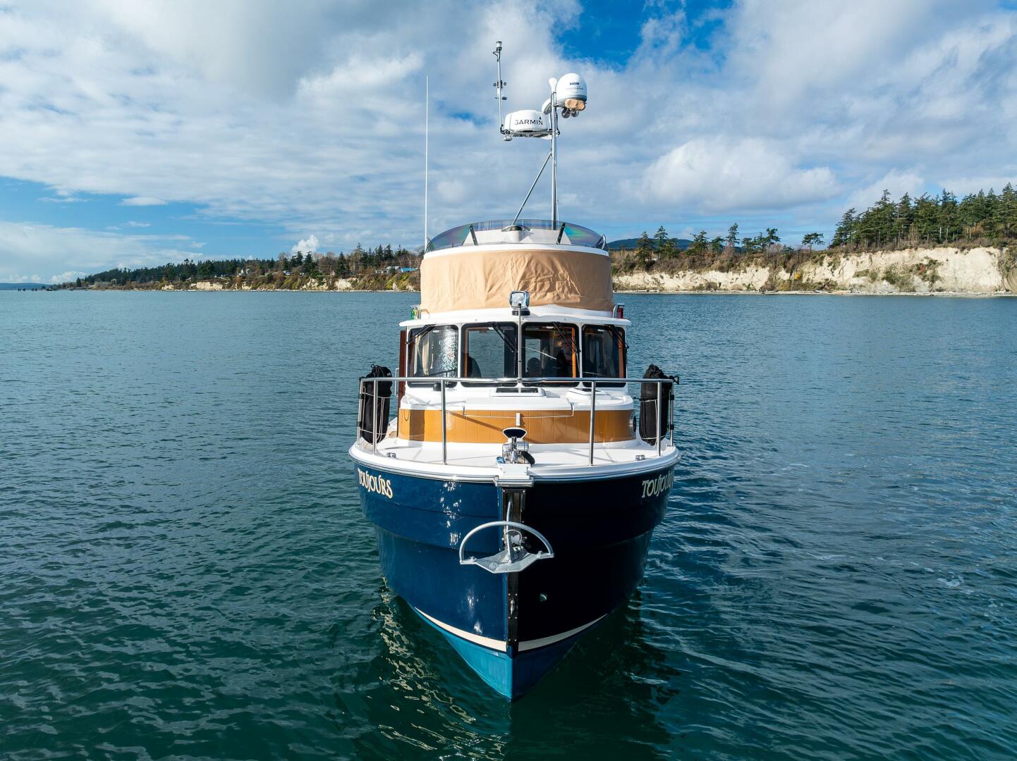 Slide: The Image of Ranger Tug R-31 CB 2021 - 4864315