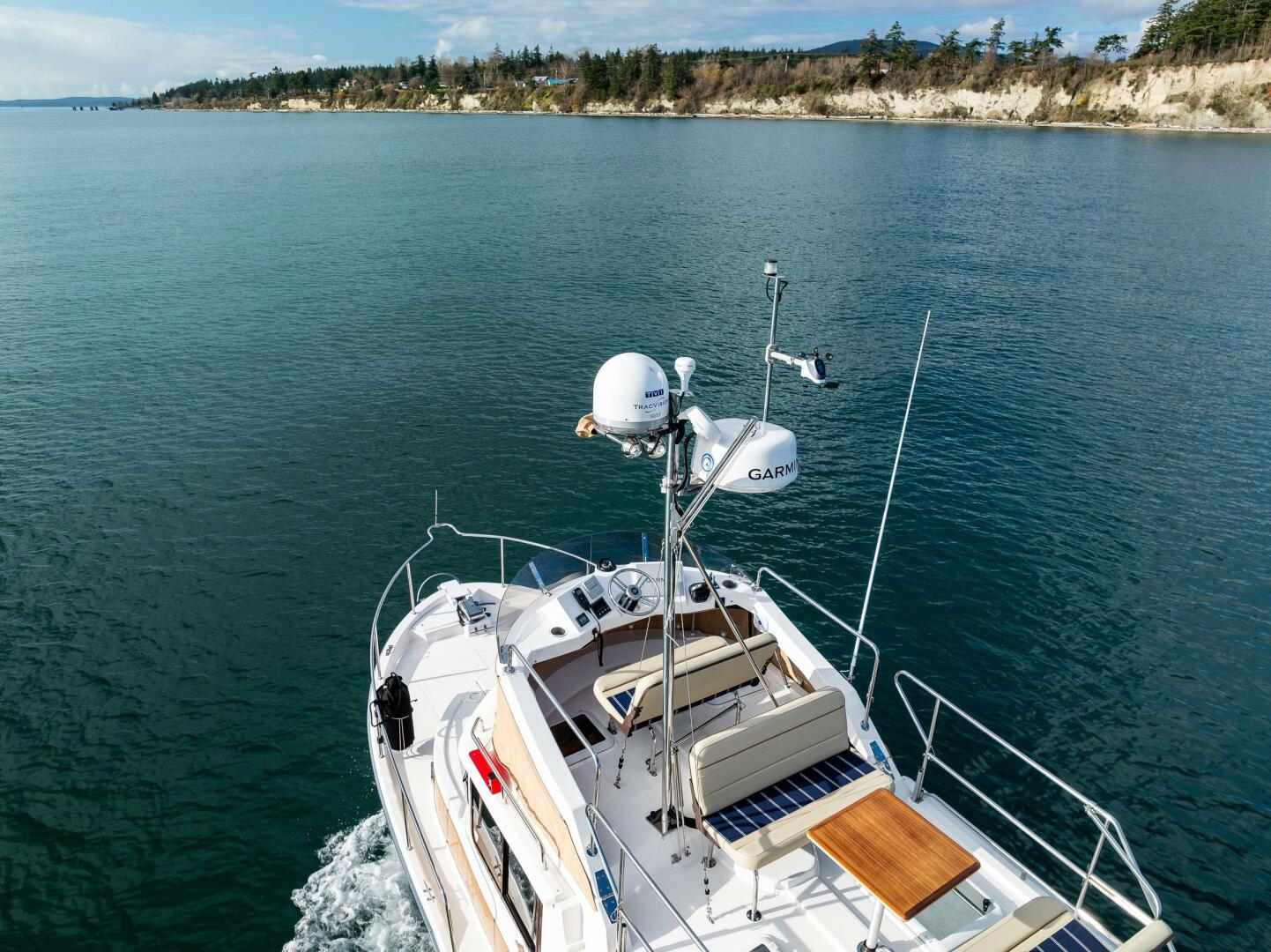 Slide: The Image of Ranger Tug R-31 CB 2021 - 4864353