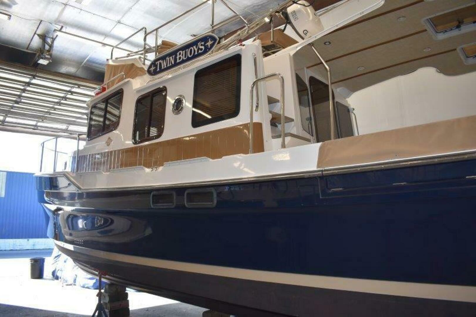 Slide: The Image of Ranger Tug R-31 Command Bridge Luxury Edition 2018 - 5154663