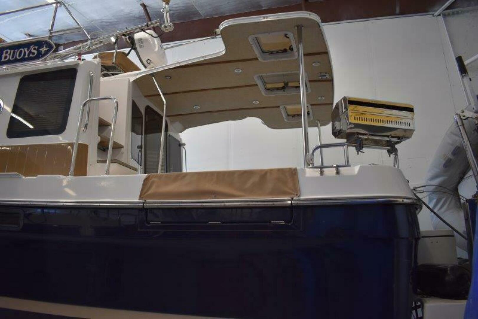 Slide: The Image of Ranger Tug R-31 Command Bridge Luxury Edition 2018 - 5154664