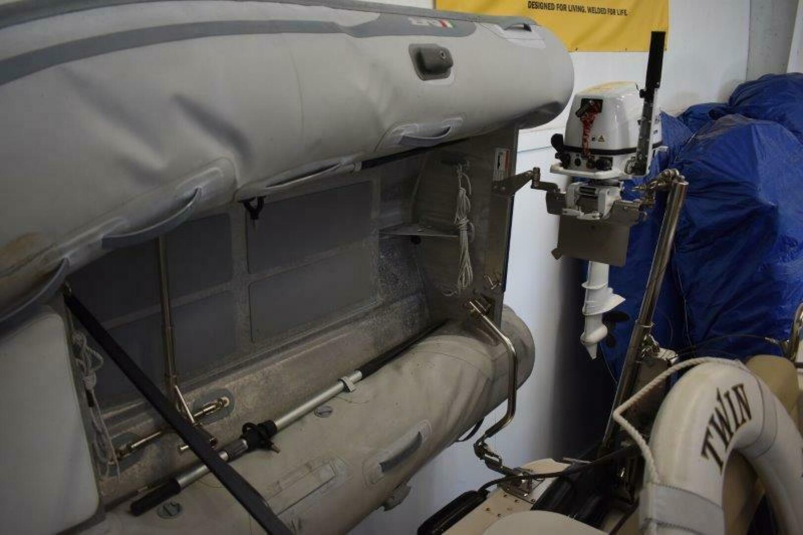 Slide: The Image of Ranger Tug R-31 Command Bridge Luxury Edition 2018 - 5154684