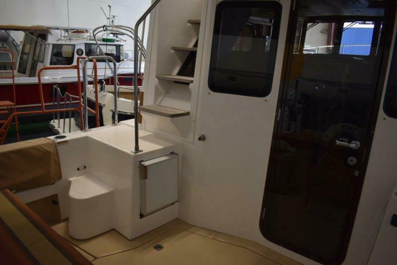 Slide: The Image of Ranger Tug R-31 Command Bridge Luxury Edition 2018 - 5154685