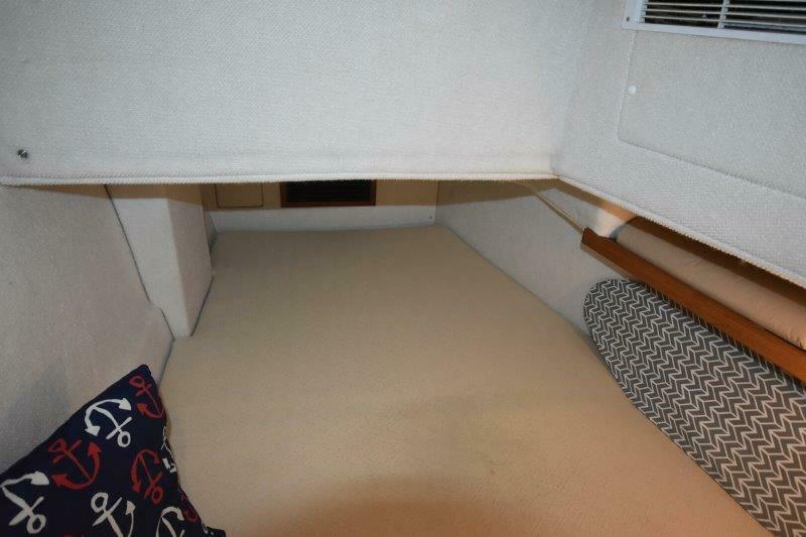 Slide: The Image of Ranger Tug R-31 Command Bridge Luxury Edition 2018 - 5154693