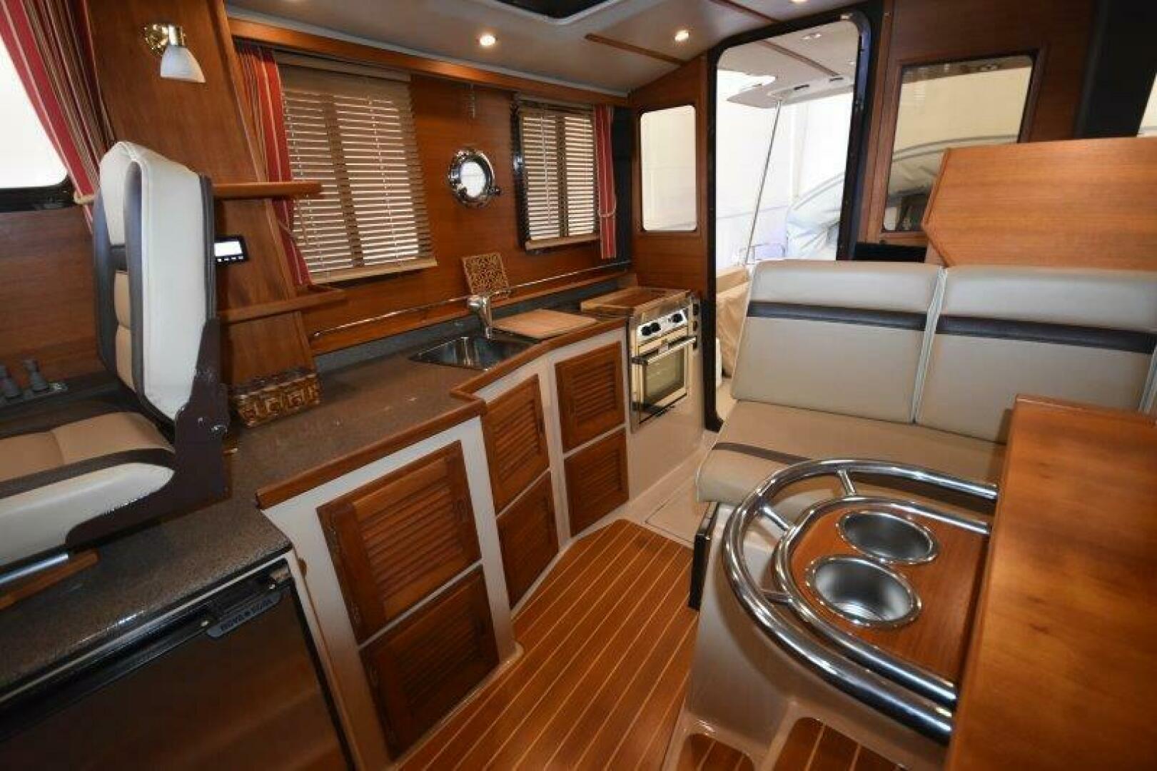 Slide: The Image of Ranger Tug R-31 Command Bridge Luxury Edition 2018 - 5154699