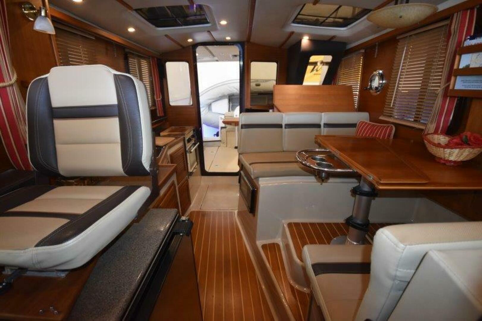 Slide: The Image of Ranger Tug R-31 Command Bridge Luxury Edition 2018 - 5154705