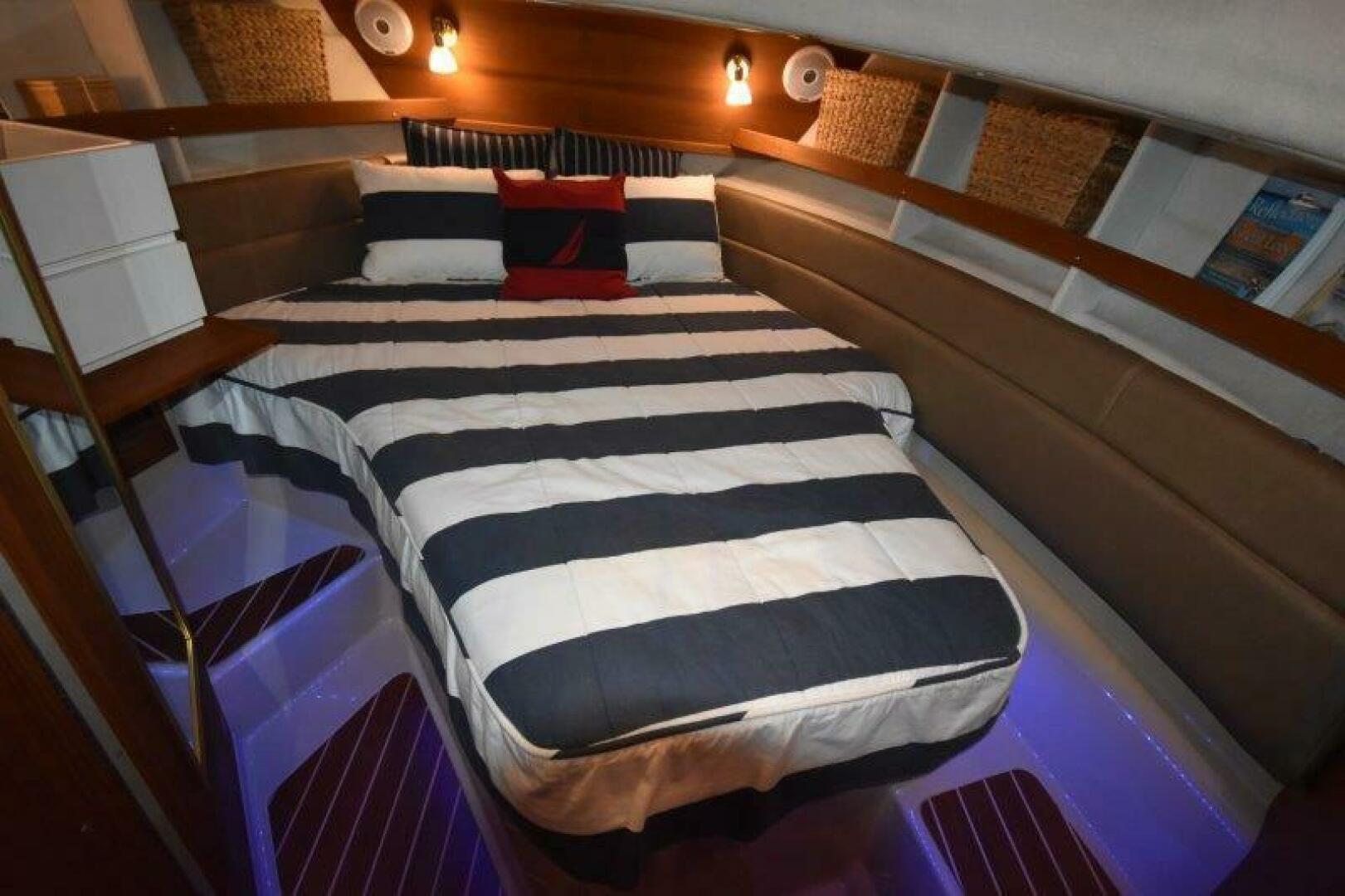 Slide: The Image of Ranger Tug R-31 Command Bridge Luxury Edition 2018 - 5154709