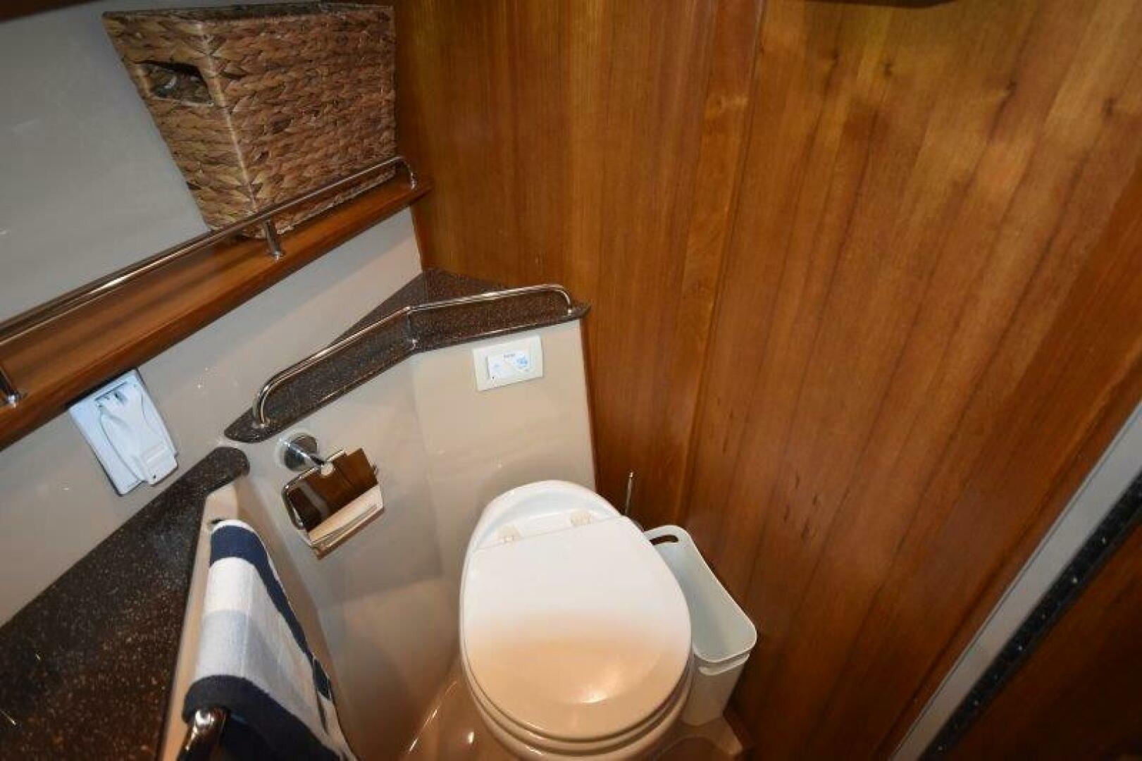 Slide: The Image of Ranger Tug R-31 Command Bridge Luxury Edition 2018 - 5154716